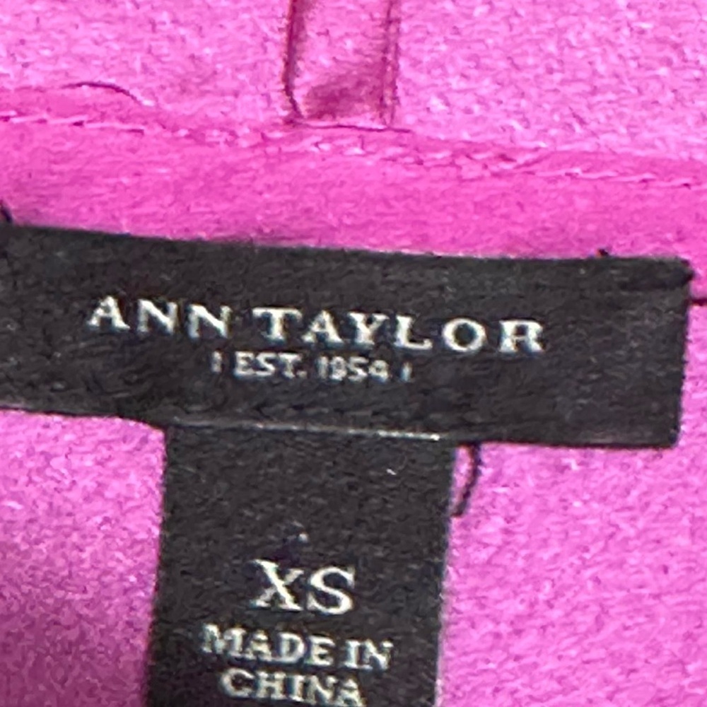Pink Ann Taylor Short Sleeve Blouse, Size XS - Picture 2 of 4